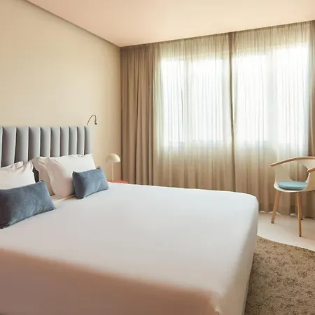 Готель Indigo By Ihg (adults Only) Албуфейра