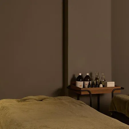Indigo By Ihg (adults Only) 酒店 4*