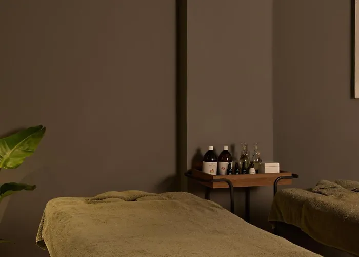 Indigo By Ihg (adults Only) 호텔 4*