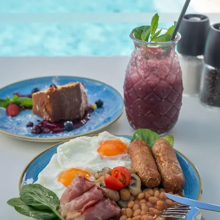 Indigo By Ihg (adults Only) Отель